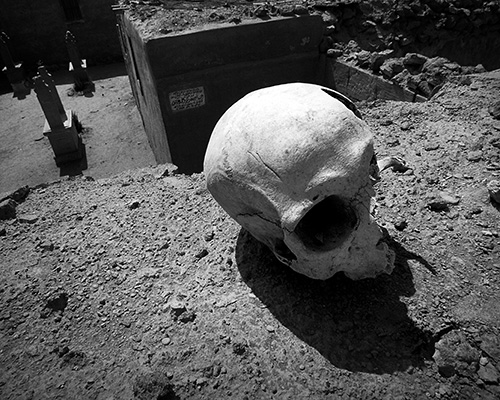 A CIDADE DOS MORTOS
